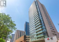 804 - 22 WELLESLEY STREET E  Toronto, ON M4Y 1G3