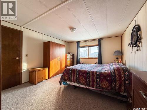 201 - 203 4Th Avenue, Climax, SK - Indoor Photo Showing Bedroom
