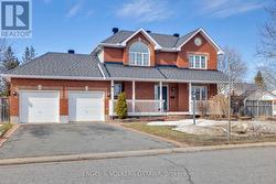 26 CARLETON CATHCART STREET  Ottawa, ON K2S 1M7