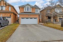 338 MCBRIDE CRESCENT  Newmarket, ON L3X 2W3