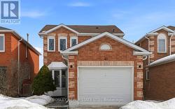 41 DUNSMORE CRESCENT  Richmond Hill, ON L4C 0C5