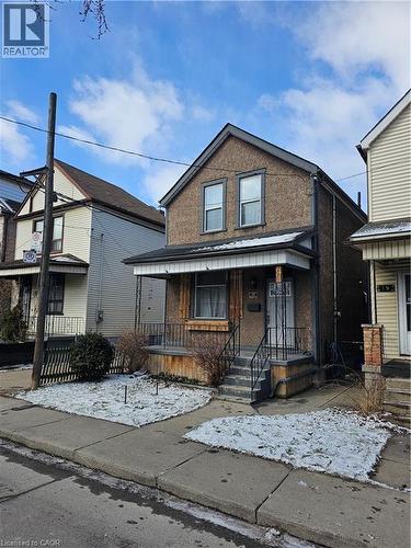 17 Minto Avenue, Hamilton, ON - Outdoor