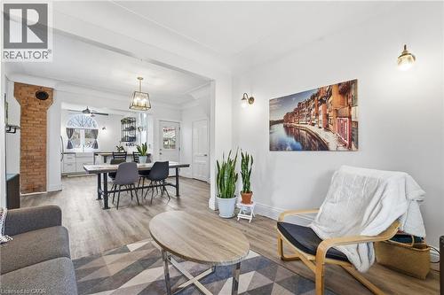 17 Minto Avenue, Hamilton, ON - Indoor