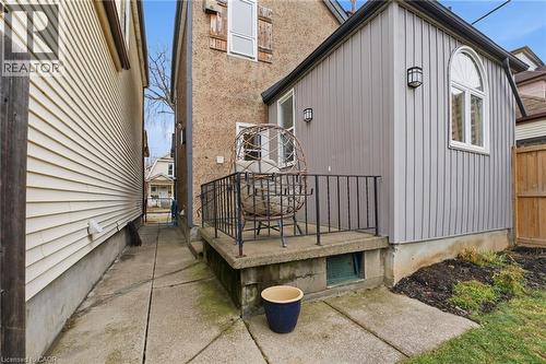 17 Minto Avenue, Hamilton, ON - Outdoor With Exterior