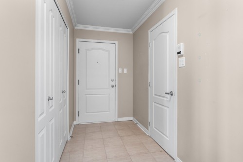 Passageway - 10-919 Mtée Masson, Mascouche, QC - Indoor Photo Showing Other Room