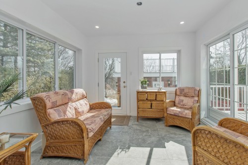 Véranda - 32 Rue Vanier, Blainville, QC - Indoor Photo Showing Living Room