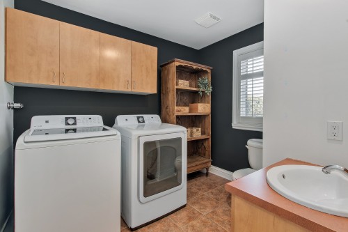 Salle d'eau - 32 Rue Vanier, Blainville, QC - Indoor Photo Showing Laundry Room