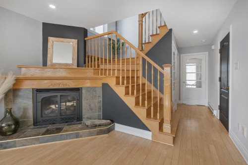 Escalier - 32 Rue Vanier, Blainville, QC - Indoor With Fireplace