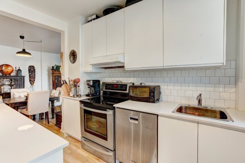 Kitchen - 41 Av. Dobie, Mont-Royal, QC - Indoor Photo Showing Kitchen