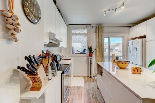 Kitchen - 41 Av. Dobie, Mont-Royal, QC - Indoor