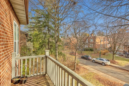 Balcony - 41 Av. Dobie, Mont-Royal, QC - Outdoor With Balcony
