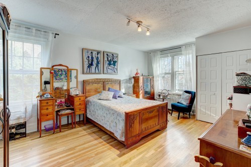 Master Bedroom - 41 Av. Dobie, Mont-Royal, QC - Indoor Photo Showing Bedroom