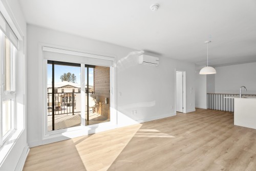 Salon - 7-160 Rue Du Cantouque, Mont-Tremblant, QC - Indoor Photo Showing Other Room