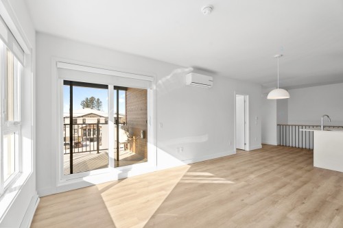 Salon - 10-120 Rue Du Cantouque, Mont-Tremblant, QC - Indoor Photo Showing Other Room