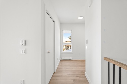 Boudoir - 10-120 Rue Du Cantouque, Mont-Tremblant, QC - Indoor Photo Showing Other Room