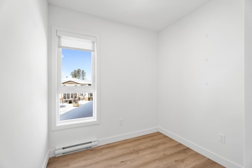 Boudoir - 10-120 Rue Du Cantouque, Mont-Tremblant, QC - Indoor Photo Showing Other Room