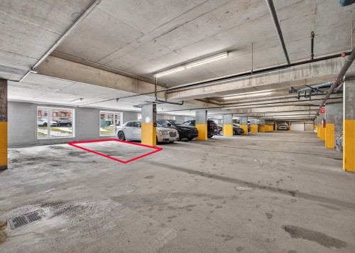 Garage - 277-7000 Rue Allard, Montréal (Lasalle), QC - Indoor Photo Showing Garage