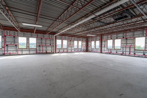 Bureau - 400-234 Rue Dufferin, Sherbrooke (Les Nations), QC - Indoor Photo Showing Garage