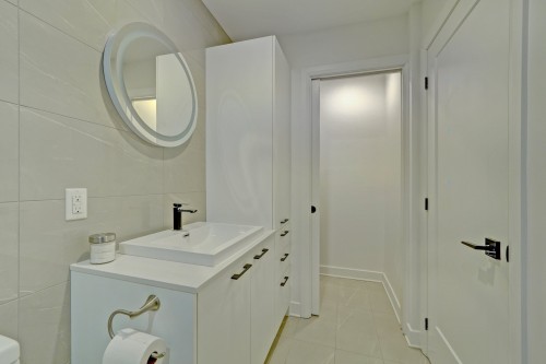 Salle de bains - 710-1575 Rue Gareau, Montréal (Ville-Marie), QC - Indoor Photo Showing Bathroom