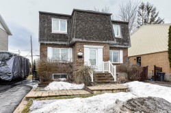 1581 Rue de Monaco  Longueuil (Saint-Hubert), QC J3Z 1A9