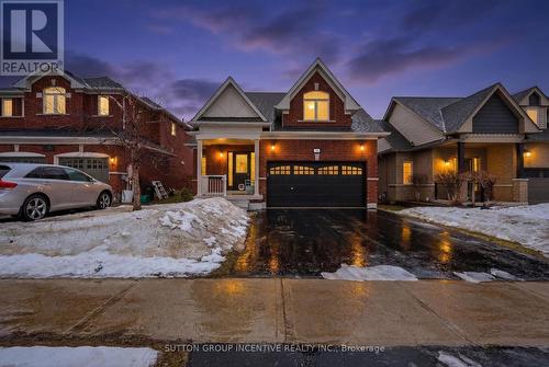 116 SUN KING CRESCENT  Barrie, ON L4M 0E6