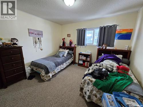 676 3Rd Avenue Ne, Swift Current, SK - Indoor Photo Showing Bedroom