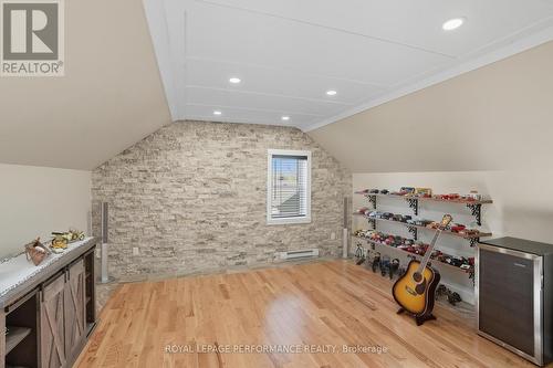 8 John Street, Champlain, ON - Indoor Photo Showing Other Room