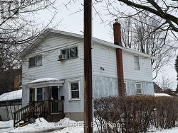 235 BELFORD CRESCENT  Ottawa, ON K1Z 7A9