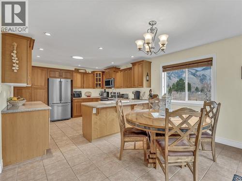 2120 Ritchie Drive, Cawston, BC 
