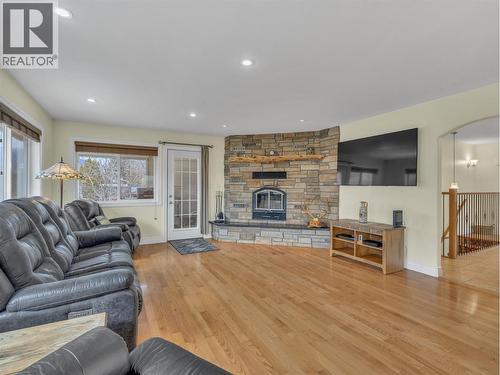 2120 Ritchie Drive, Cawston, BC 