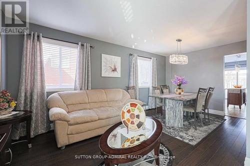 242 Mapleton Avenue, Barrie, ON - Indoor