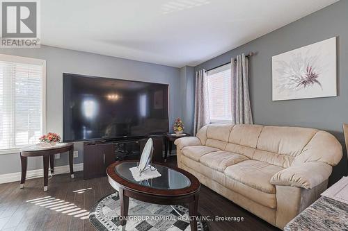 242 Mapleton Avenue, Barrie, ON - Indoor Photo Showing Living Room