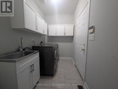 5914 Long Valley Road, Mississauga, ON - Indoor Photo Showing Laundry Room