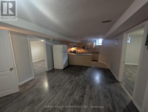 5914 Long Valley Road, Mississauga, ON - Indoor