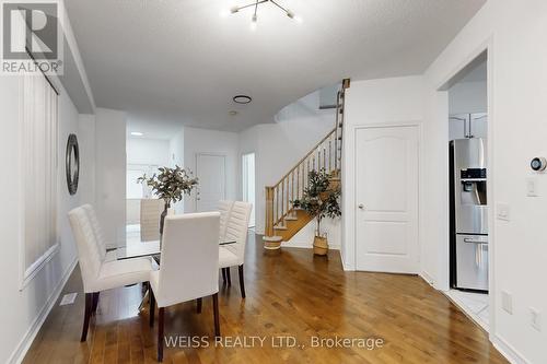 942 Khan Crescent, Mississauga, ON - Indoor Photo Showing Dining Room