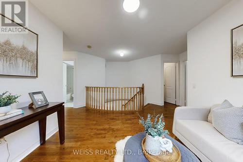 942 Khan Crescent, Mississauga, ON - Indoor