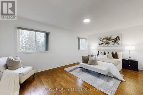 942 Khan Crescent, Mississauga, ON - Indoor Photo Showing Bedroom