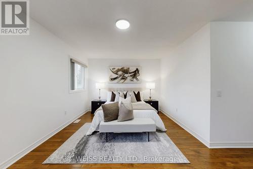 942 Khan Crescent, Mississauga, ON - Indoor Photo Showing Bedroom