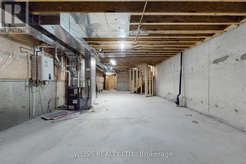 942 Khan Crescent, Mississauga, ON - Indoor Photo Showing Basement