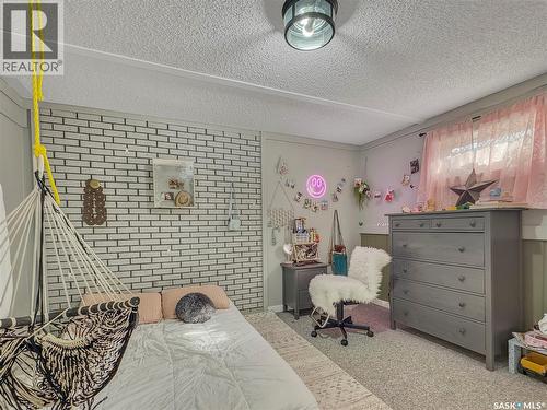 17 4Th Avenue E, Neilburg, SK - Indoor Photo Showing Bedroom