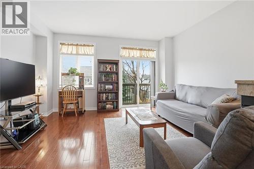 2358 Treversh Common, Burlington, ON - Indoor Photo Showing Living Room