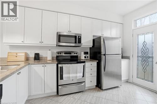2358 Treversh Common, Burlington, ON - Indoor Photo Showing Kitchen