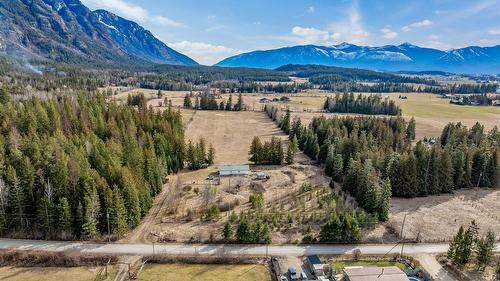 4751 40Th Street, Canyon, BC - Outdoor With View