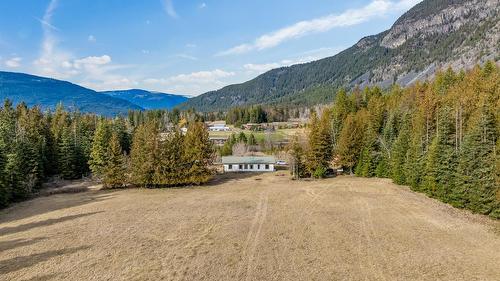 4751 40Th Street, Canyon, BC - Outdoor With View