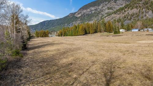 4751 40Th Street, Canyon, BC - Outdoor With View