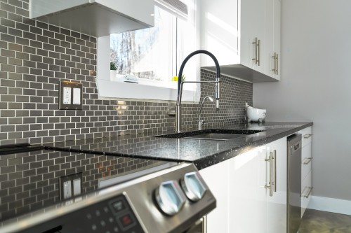 Kitchen - 268 Rue Montcalm, Saint-Colomban, QC - Indoor Photo Showing Kitchen With Upgraded Kitchen