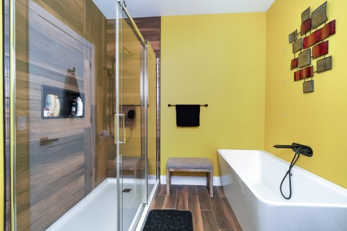 Bathroom - 268 Rue Montcalm, Saint-Colomban, QC - Indoor Photo Showing Bathroom