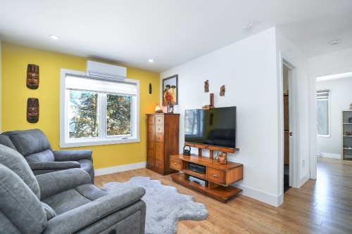 Living Room - 268 Rue Montcalm, Saint-Colomban, QC - Indoor Photo Showing Living Room