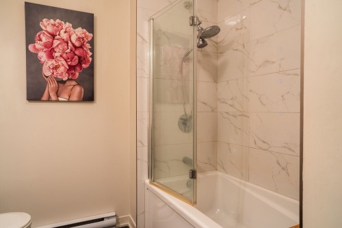 Salle de bains - 109-8265 Rue De Londres, Brossard, QC - Indoor Photo Showing Bathroom