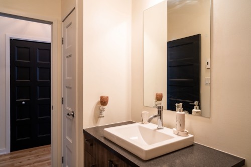 Salle de bains - 109-8265 Rue De Londres, Brossard, QC - Indoor Photo Showing Bathroom